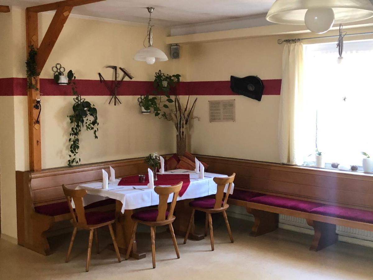 Pension & Gaststaette Bauernstube Heinsdorfergrund Екстериор снимка