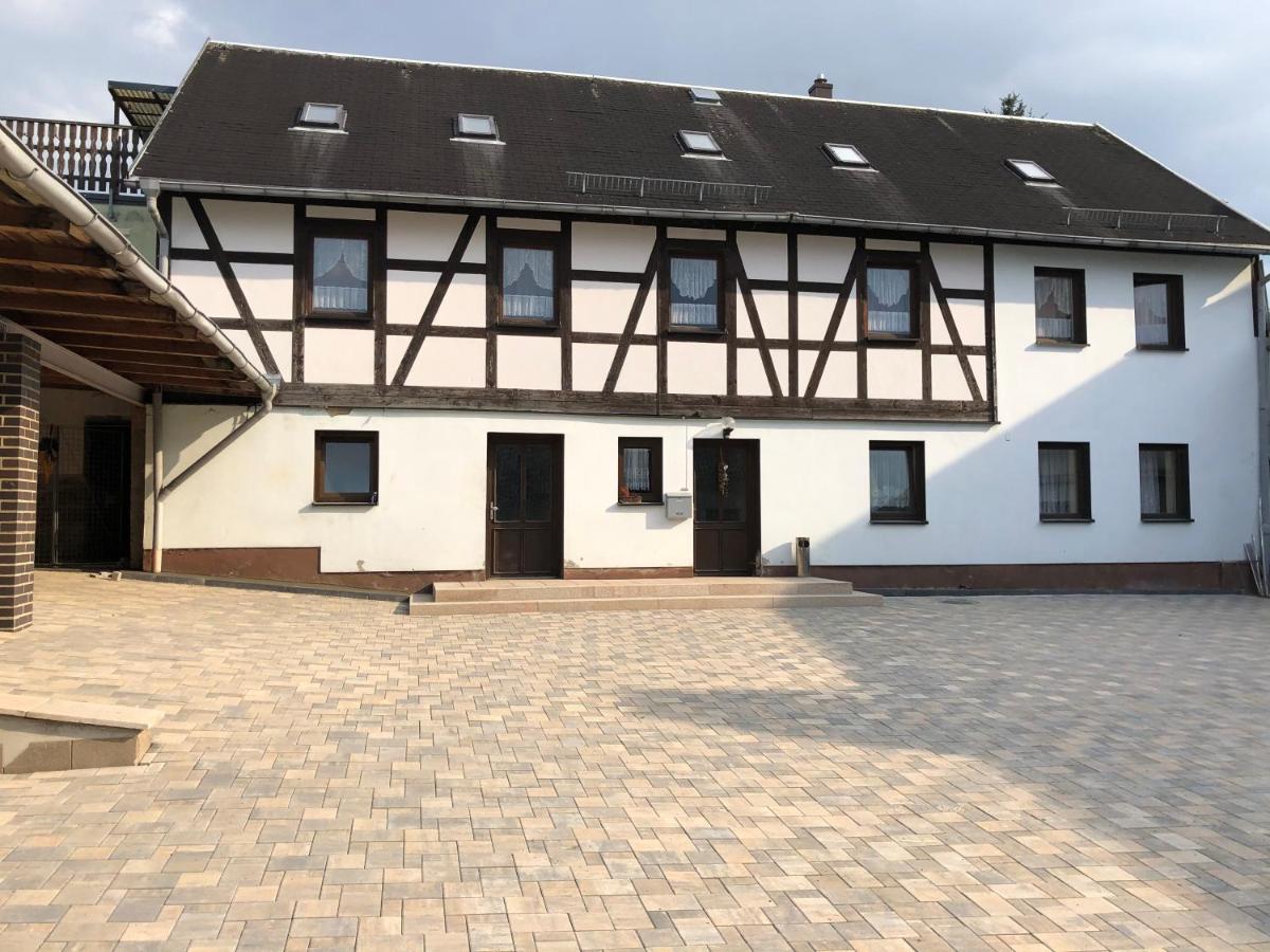 Pension & Gaststaette Bauernstube Heinsdorfergrund Екстериор снимка